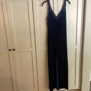 Navy velvet dress from Free People, brand Lilac Wine